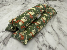 Load image into Gallery viewer, Original Kicker - Cozy Kitties
